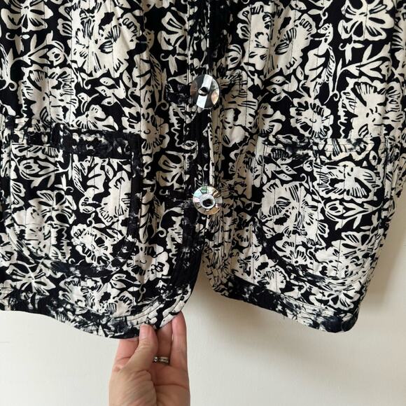 Frivolous by La Blend Black and White Funky Batik Print Reversible Vest L - Picture 4 of 10